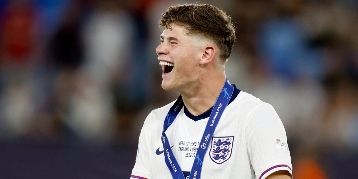 Everton keeping tabs on "unbelievable" rising star who "fits the profile" for Moyes