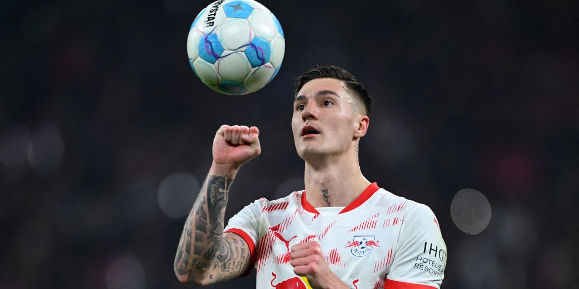 He's perfect for Sesko: Man Utd submit bid to sign "unbelievable" £35m star