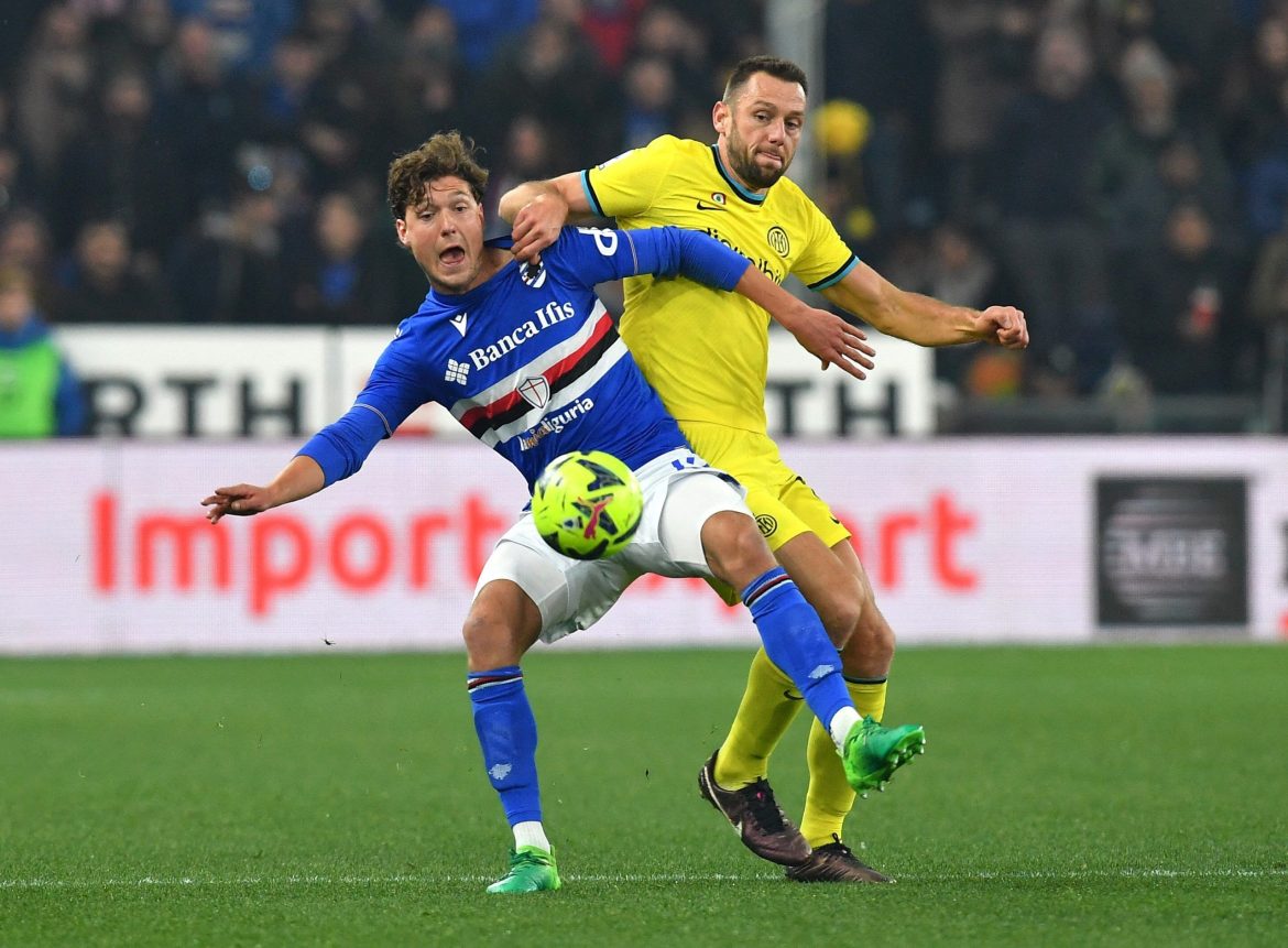 Newcastle transfer news on Stefan de Vrij