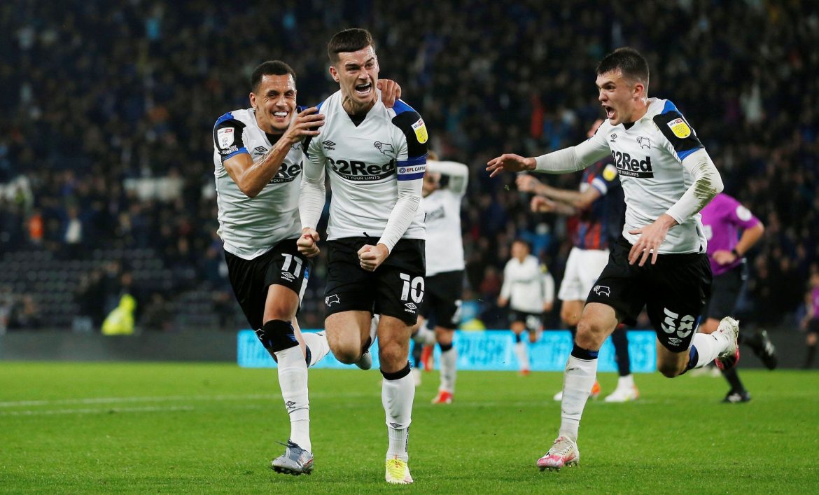 Lawrence to replace struggling Hugill
