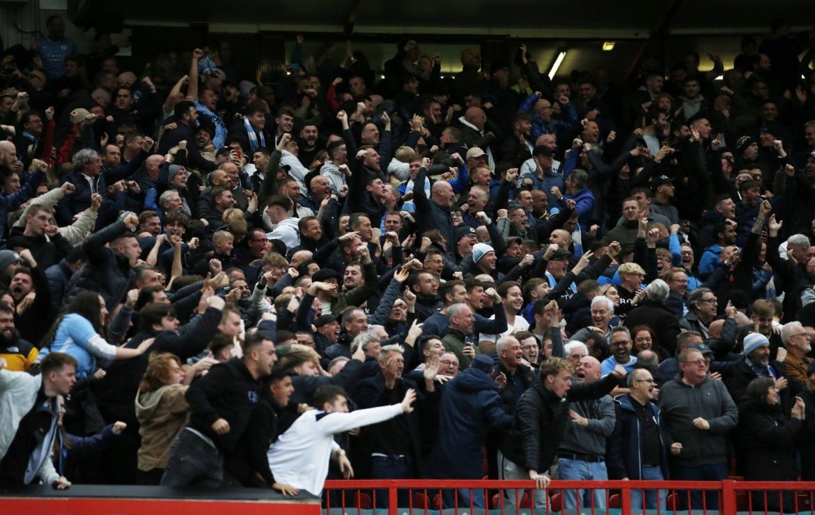 Man City fans slam Gundogan